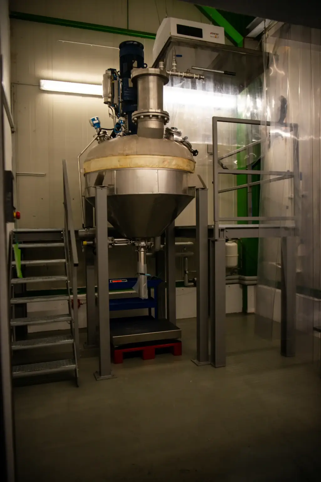 UnaveraChemLab Aaron Chemistry 22